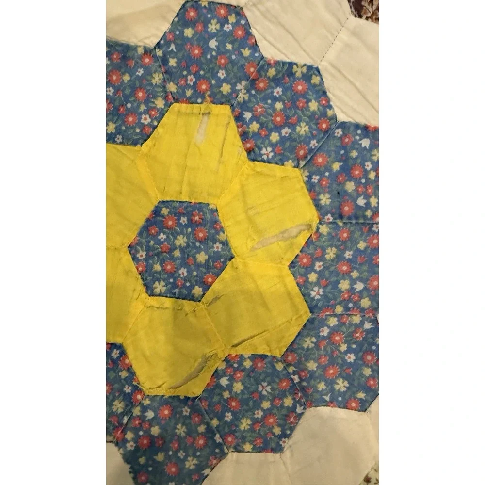 Vintage Grandmother's Flower Garden Quilt 89